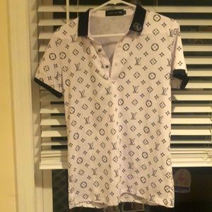 Authentic Louis Vuitton men’s casual shirt. Size medium.
